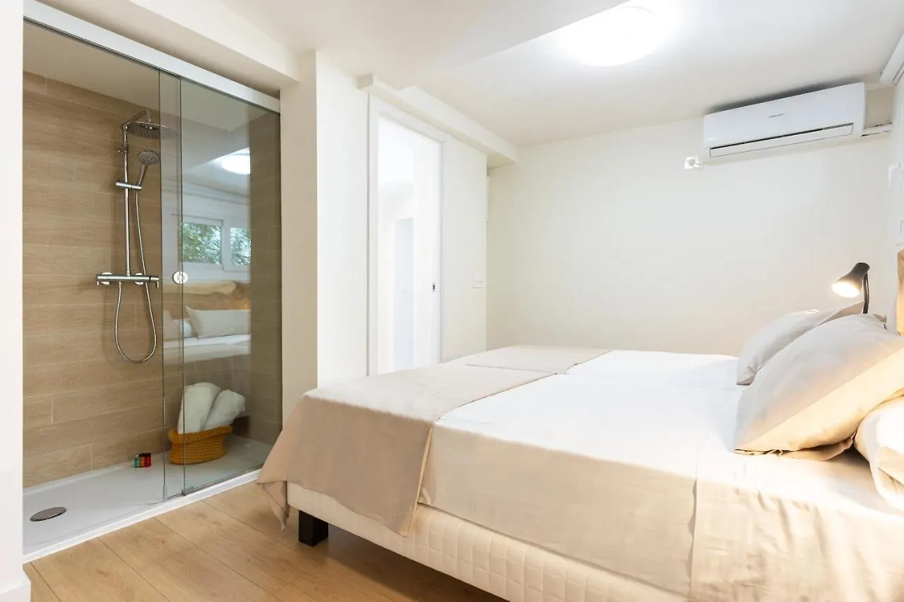 Higueron Rental Playa Mira Benalmadena Spain